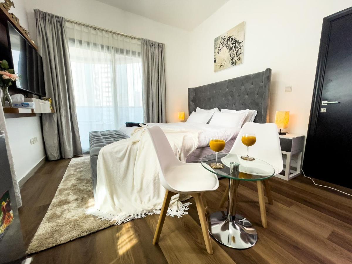 Luxury Room With Marina View Close To Jbr Beach And Metro With Shared Kitchen Dubái Exterior foto